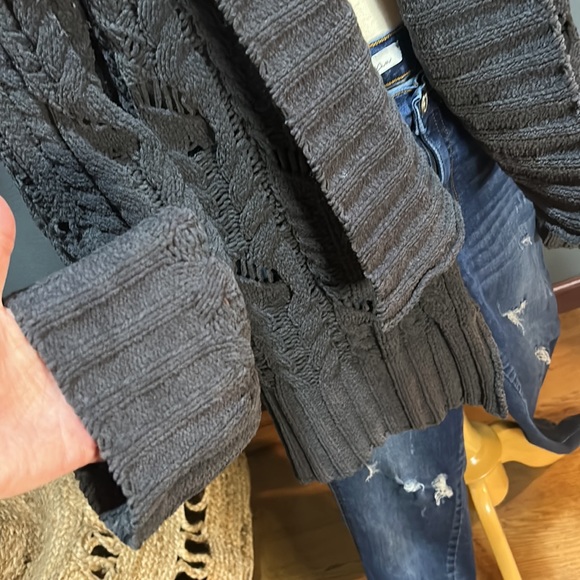 Women’s Distressed chunky cardigan size L - Picture 7 of 8